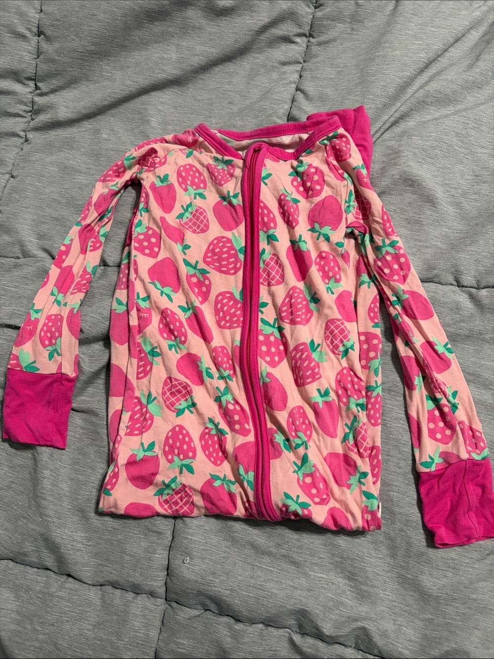Little Sleepies zippies strawberry 18-24m